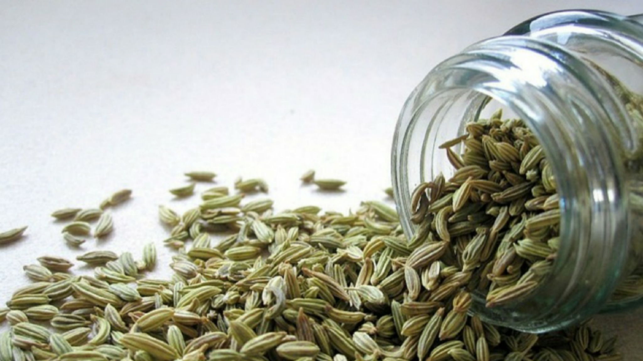 Fennel seeds in telugu సోంపు తినడం వల్ల కలిగే ఉపయోగాలు Telugusitara